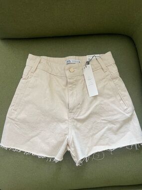ZARA Seamless Shorts Cream Frayed-Hem High-Waist Denim Shorts
